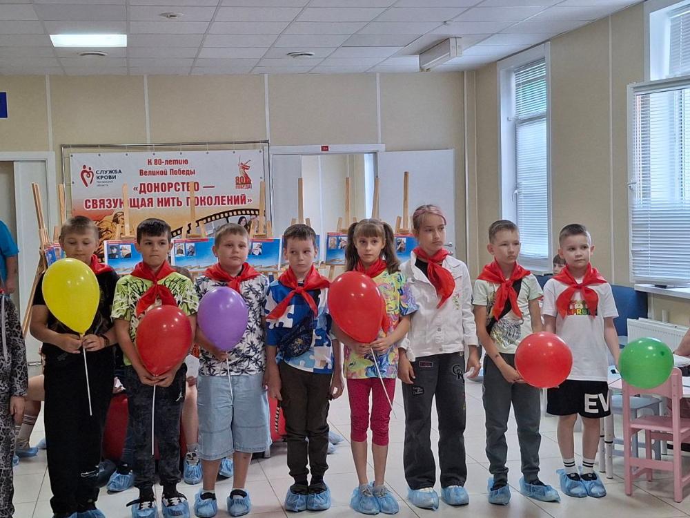 Открытие фотовыстаки "Донорство - связующая нить поколений"
